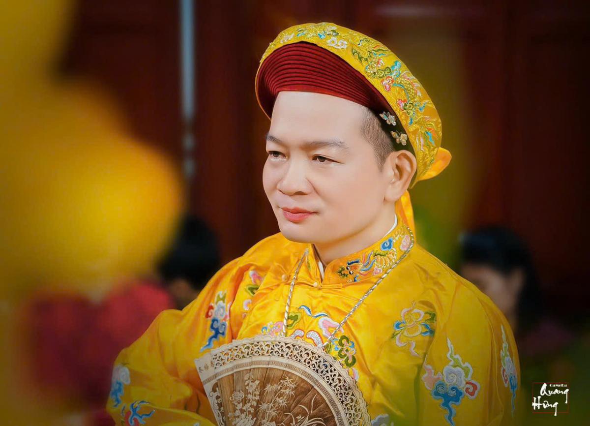 Hoàng Mười về ngự đồng hào hoa phong nhã