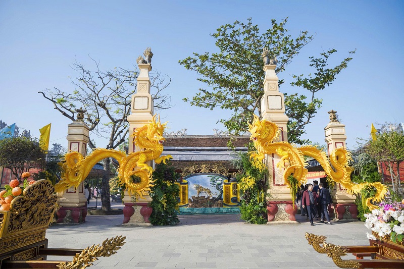 Đền thờ quan Hoàng Mười Nghệ An