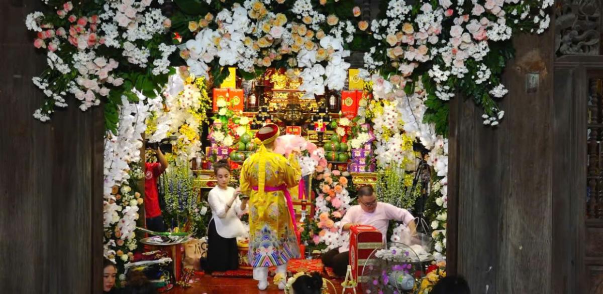 Thực hành nghi lễ hầu đồng